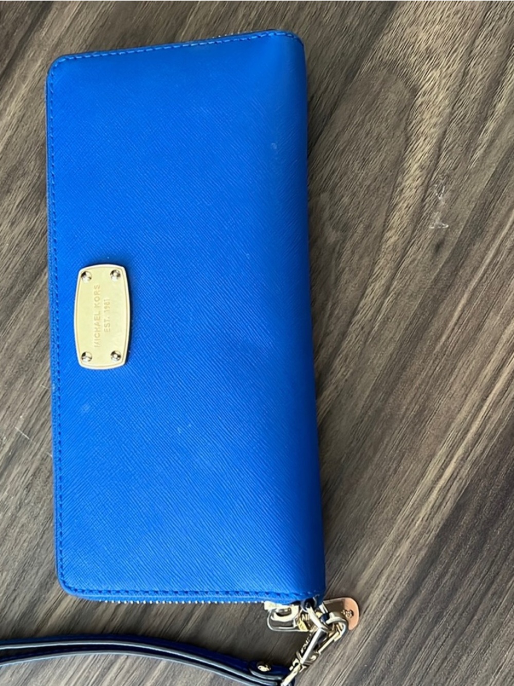 “Pre-Owned” Michael Kors Blue Saffiano Leather Jet Set Travel Wallet W/Wristlet